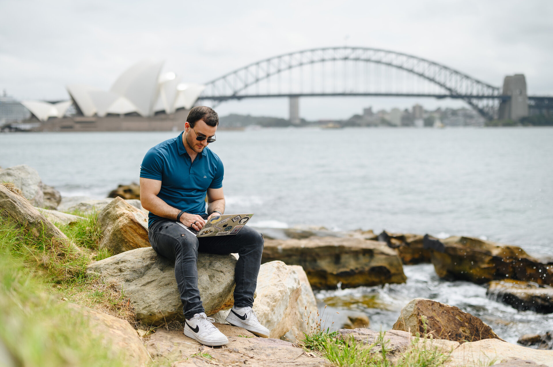 How to Win Clients Online with Trust and Clarity